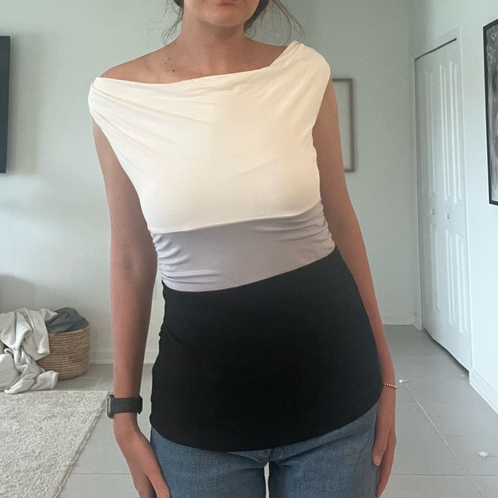 Off-Shoulder Colorblock Women’s Top in White, Gray & Black